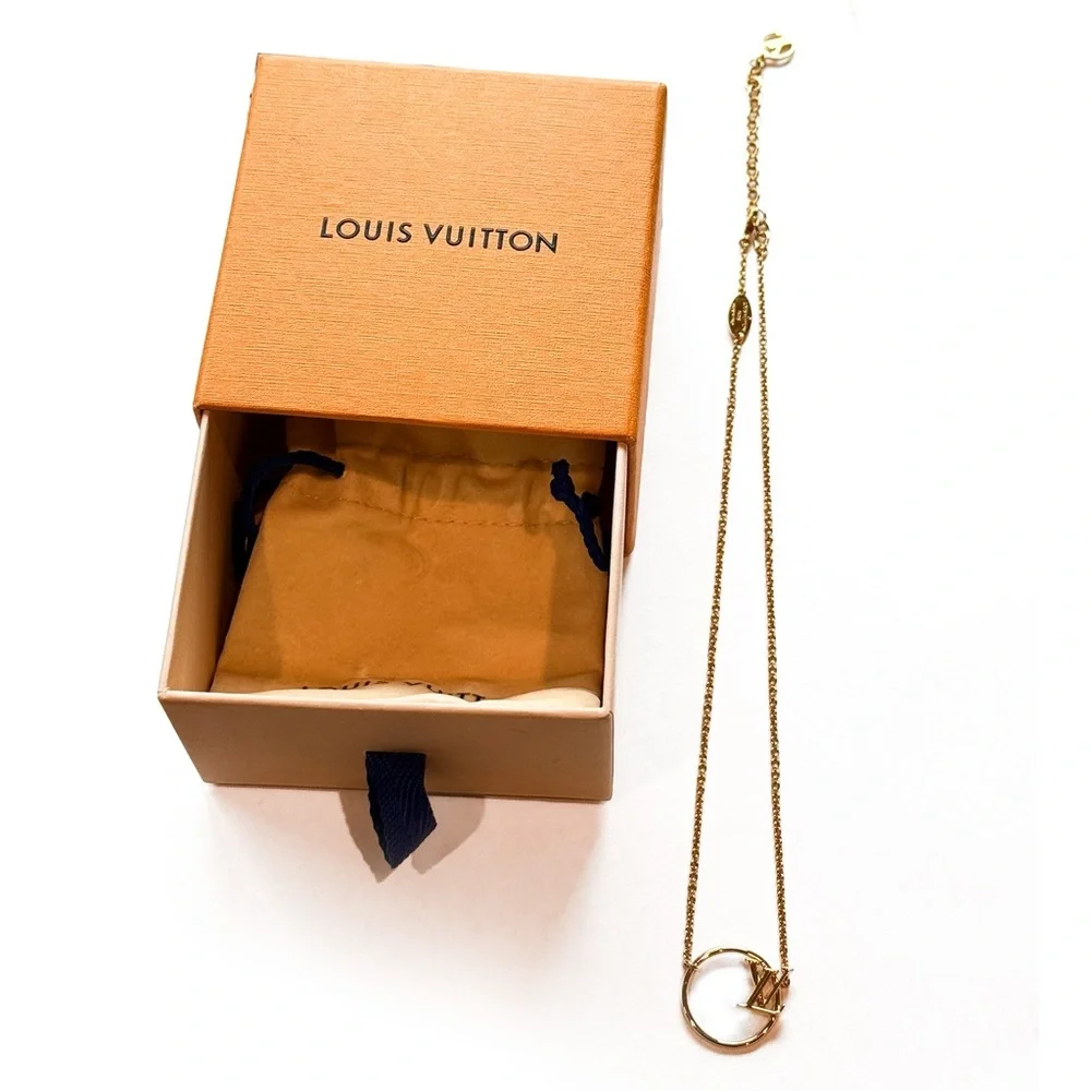 LV Eclipse Necklace - Picture 6 of 6